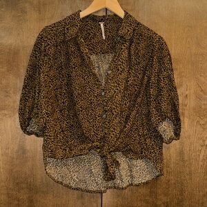 Free People cheetah print tie up collared blouse, Size L
